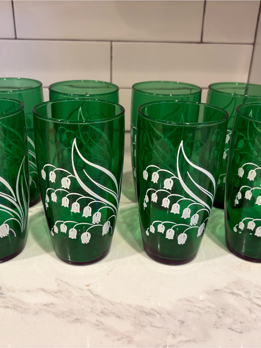 MCM Beautiful Emerald Green Glass Tumblers set of 8 EUC